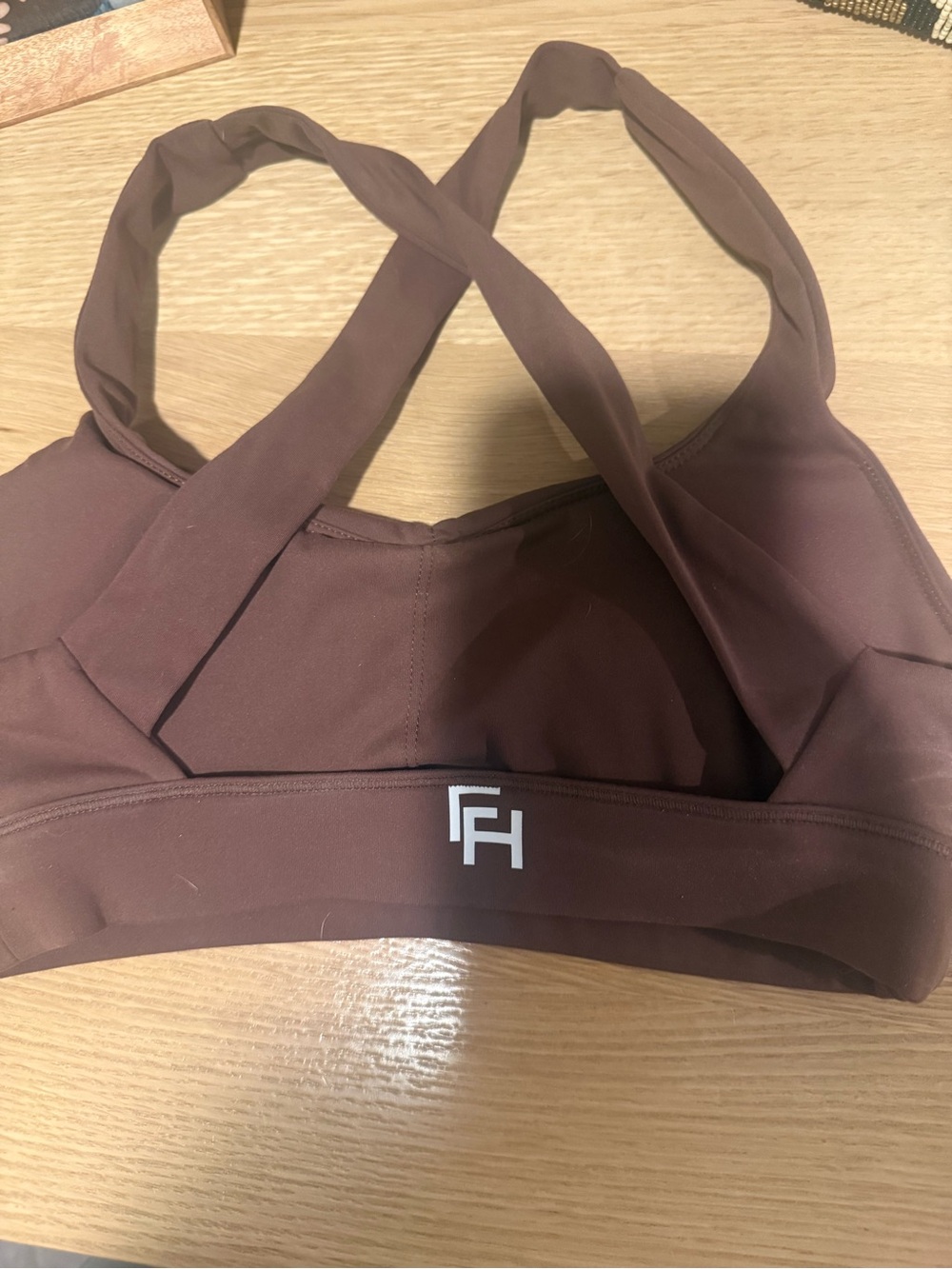 Seamless Brown Cross-Back Sports bra NWOT